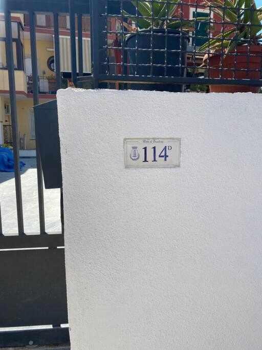 Soggiorno Tra Storia E Design La Domus Ercolano Bagian luar foto
